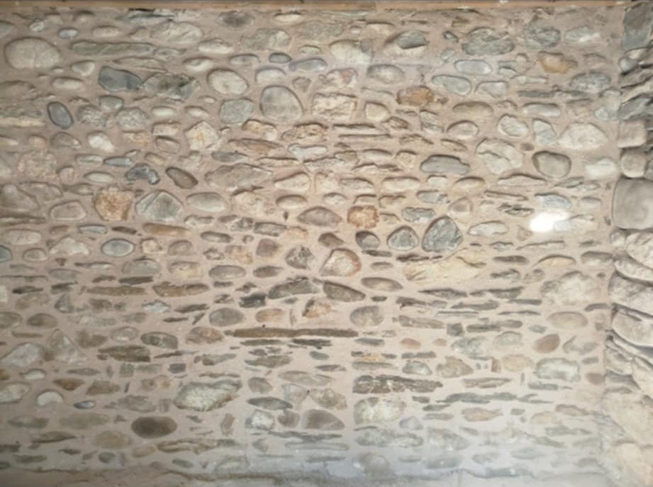 Pierre ancienne et chaux